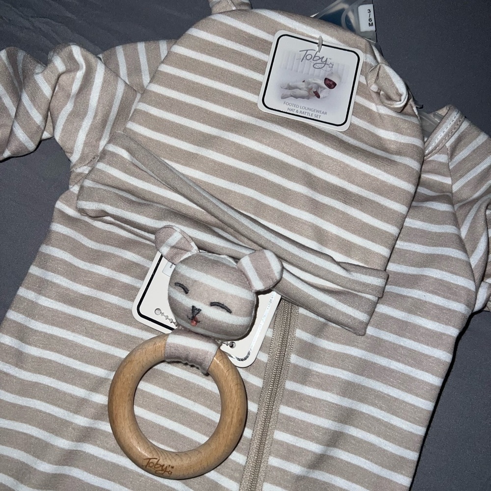 *SOLD* 3-6 months Marshalls Onesie Set